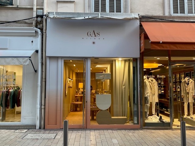 GAS BIJOUX