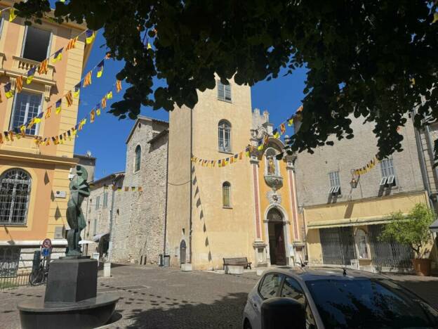 A VENDRE FONDS DE COMMERCE BRASSERIE VENCE 5800