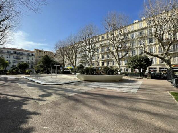 A VENDRE FONDS DE COMMERCE RESTAURANT NICE  5494