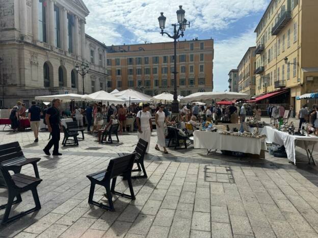 A VENDRE FONDS DE COMMERCE RESTAURANT VIEUX NICE 5811