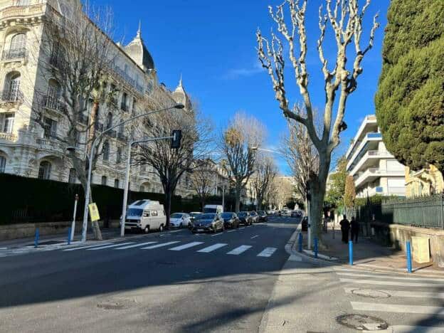 A VENDRE DROIT AU BAIL  BOULEVARD DE CIMIEZ 5904