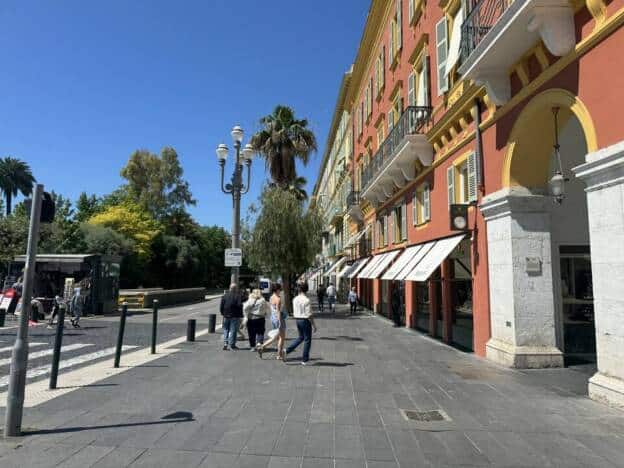 A VENDRE DROIT AU BAIL NICE CARRÉ D&rsquo;OR LUXE 5807