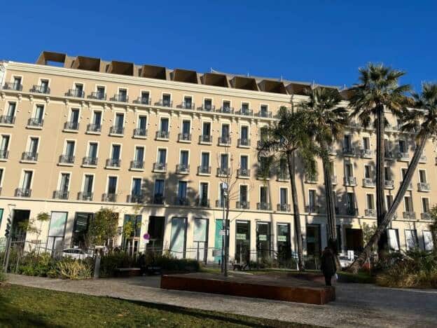 A LOUER 315m² NICE CENTRE VILLE 5891