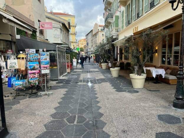 A VENDRE FONDS DE COMMERCE RESTAURANT ZONE PIÉTONNE 5937