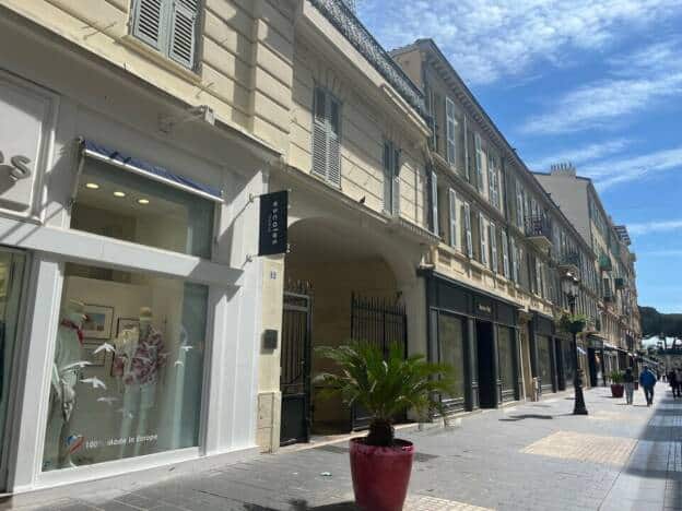 A VENDRE APPARTEMENT / BUREAUX RUE PARADIS NICE 5956