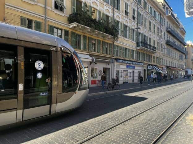 PRISE A BAIL /DROIT D&rsquo;ENTRÉE NICE REPUBLIQUE  5970