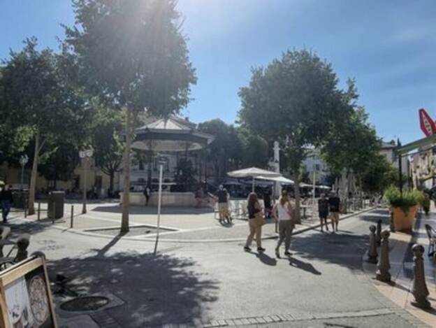 À CÉDER MURS ET FONDS HÔTEL BUREAU ANTIBES 5927