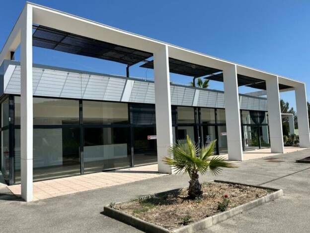 LOCATIONI PURE LOCAUX VALLAURIS 5883