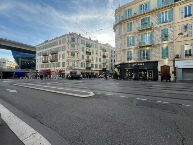 A VENDRE MURS OCCUPÉS NICE RUE MARCEAU NICE 6005