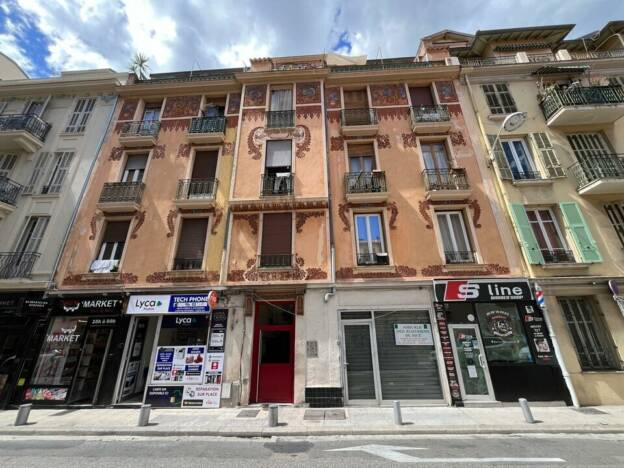 A VENDRE MURS OCCUPÉS NICE RUE MARCEAU NICE 6005