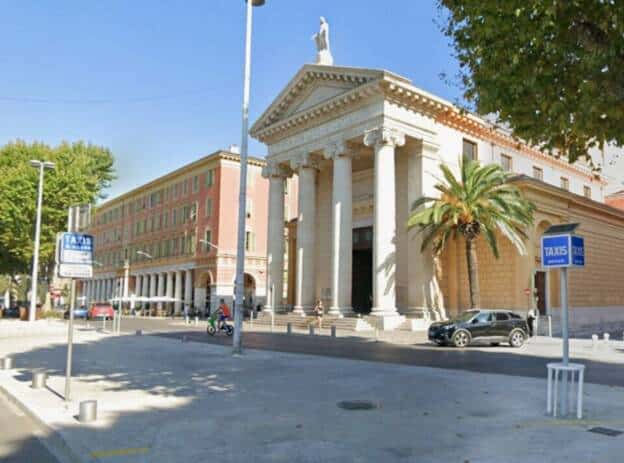 A VENDRE FONDS DE COMMERCE RESTAURANT NICE PORT 6035