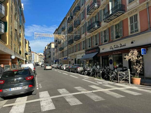 A VENDRE DROIT AU BAIL QUARTIER PORT DE NICE 5997